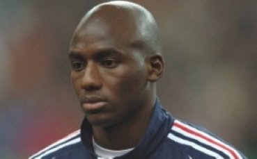 Портсмут с интерес към дуо от Франция