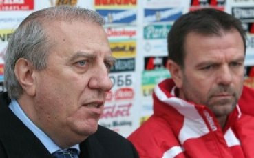 Томов: Батков се държи като ментор на българския футбол
