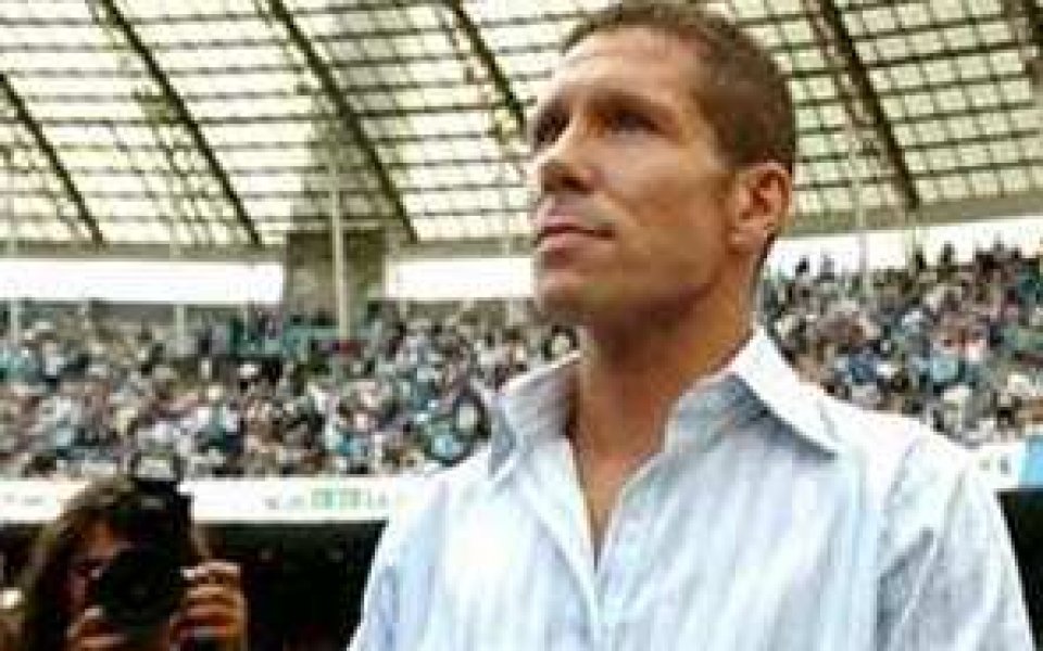 Диего Симоне остава треньор в Аржентина