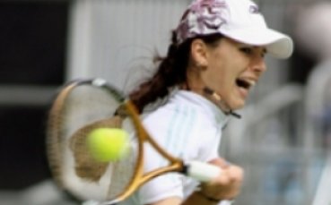 Янкович изхвърли Пиронкова от турнира в Бирмингам