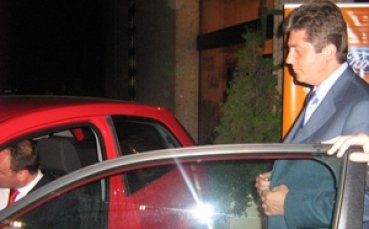 Президентът Първанов спечели лек автомобил и го подари на ветераните