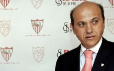 Ескюде преподписа със Севиля, Розенал все по-близо до андалусийци