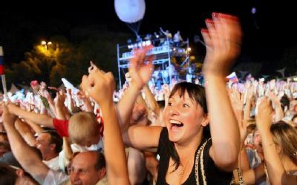 Хиляди празнуват победата на Сочи