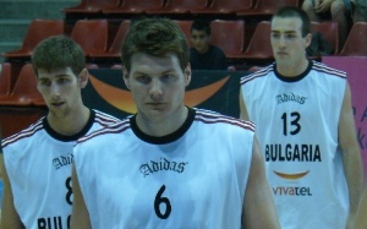 Сашо Везенков