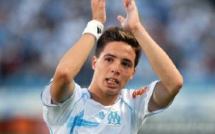 Реал Мадрид иска Насри да стане „новият Зидан”