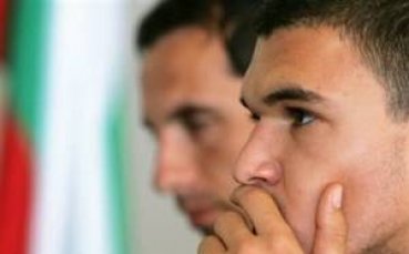 Сити представя Божинов заедно с Елано