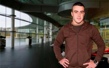 Алонсо сърдит, не говори на Хамилтън
