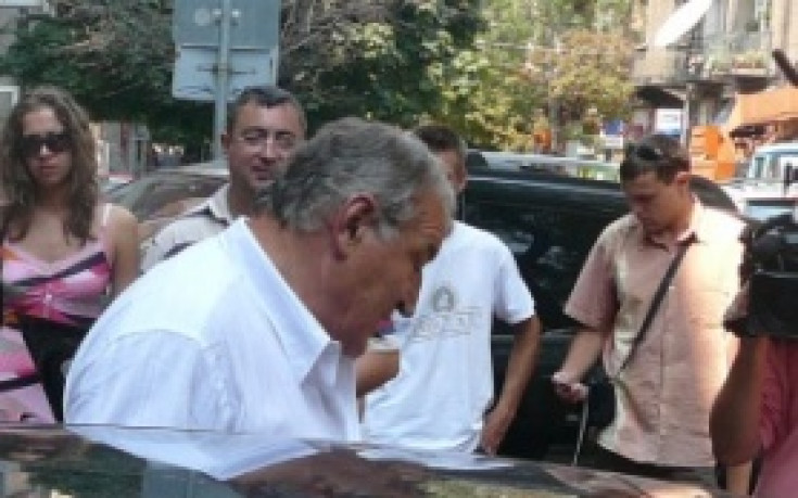 Чичо Митко и двете бири