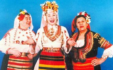 Футболното „Трио българка” пя в синхрон