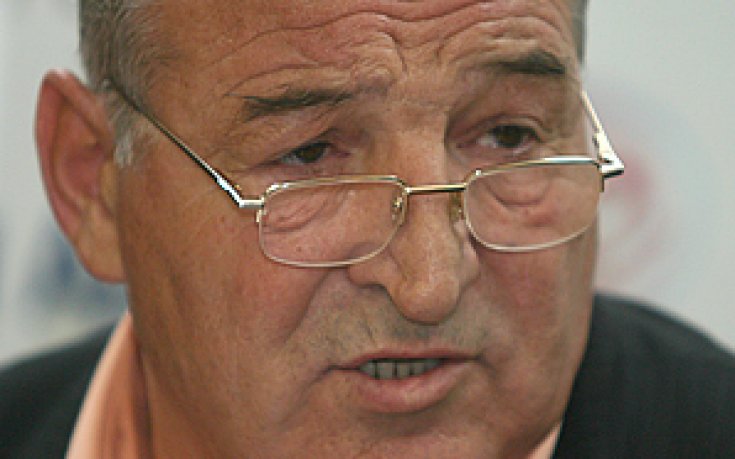 Пенев измисли състава