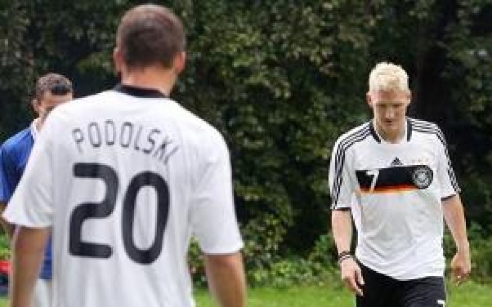 Немците сигурни за Евро'2008, показват новите екипи