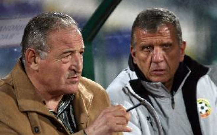 Пенев: Някои играчи си подават само помежду си