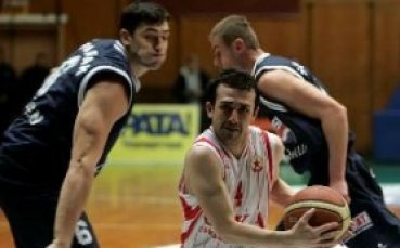 Бивш армеец се връща в Македония?