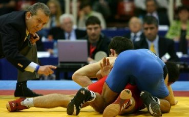 Наш борец взе сребро със счупено ребро
