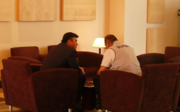 Пенев го удари на консултации