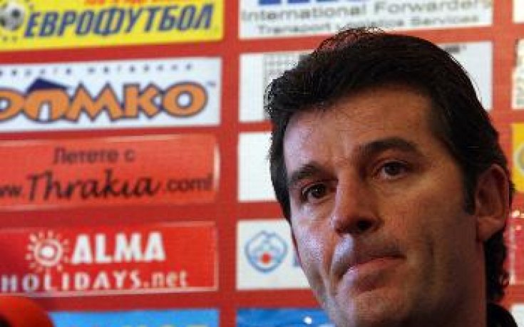 Емил Костадинов