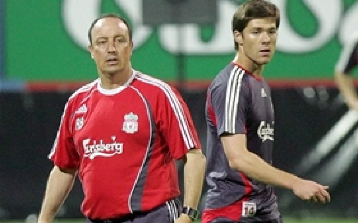 Испанците в Ливърпул контузени