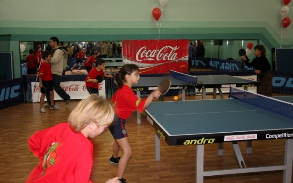 Децата от Търговище с обновена зала по тенис на маса