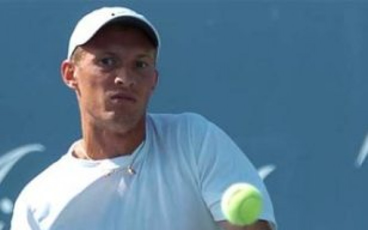 И жената на Давиденко бе разпитана заради скандала в тениса