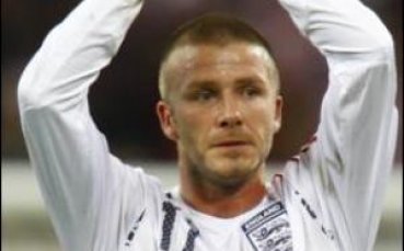 Бекъм: Ще продължа да играя за Англия