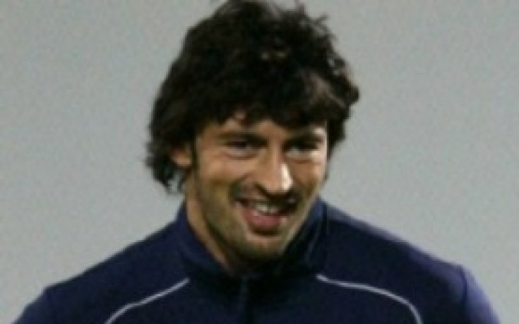 Звезда на Милан става банкер