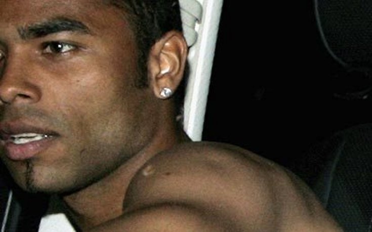 Венгер призова за милост към Ашли Коул