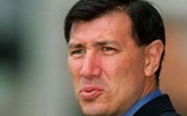 Фулъм уволни Санчес