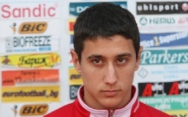 Мишо Александров: Давам по 100 автографа след тренировка