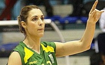 Сестри Брънзови продължават напред в Евролигата