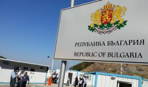 Проблем в системата на КАТ направи опашки и по ГКПП-та
