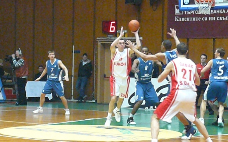 Стойков - №1 за всички времена при подавачите в УЛЕБ