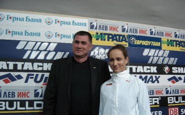 6 атлети и 4 треньори на Световното във Валенсия
