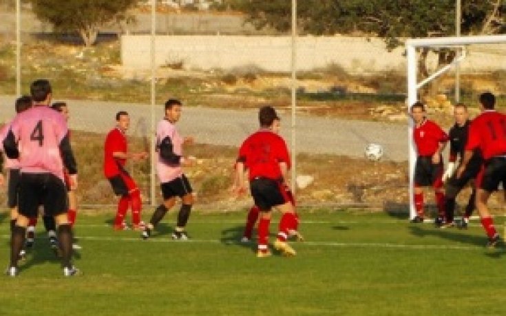 Петнадесет годишен дебютира за Нафтекс срещу Хасково