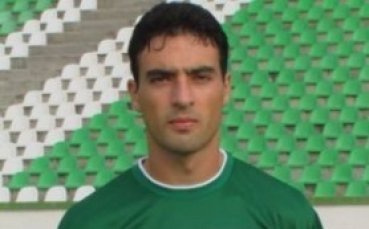 Дънди черпи за гол с две торти