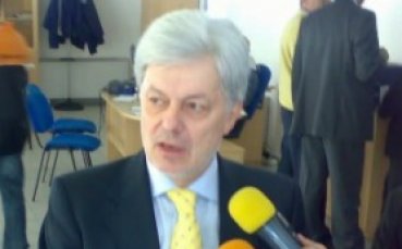 Валентин Михов