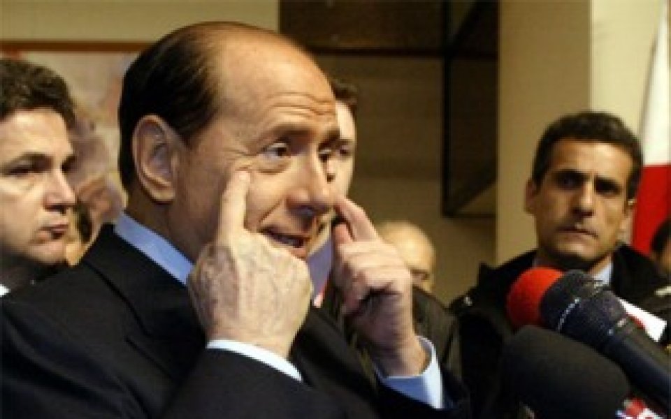 Берлускони е против бойкота на Пекин’08