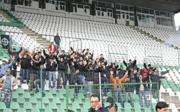 Трима фенове на Берое приети в болница в Бургас