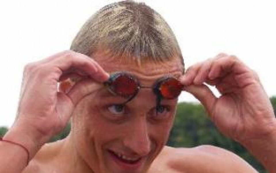 Палазов с национален рекорд на 50 метра бътерфлай