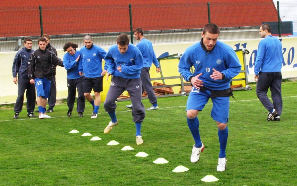 Черноморец тренира в София преди мача с Марек