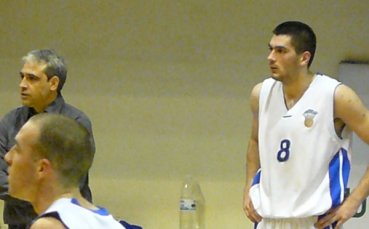 Черно море върна интригата, фаворитите се класираха