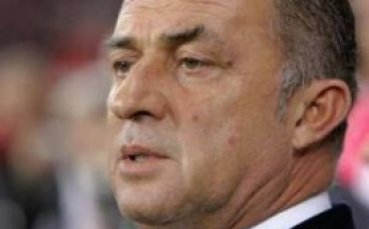 Терим остави Хакан Шукур извън състава за Евро '08