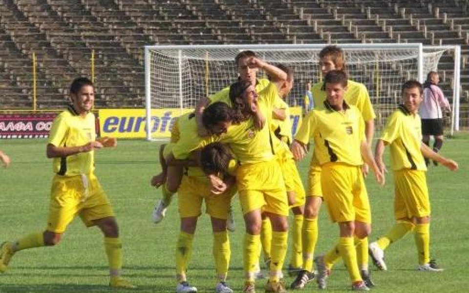 Георги Аврамов остава в Ботев