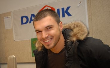 Дерби Самп-Дженоа за Валери Божинов