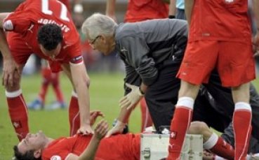 Фрай в болница със съмнения за скъсани връзки