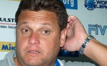 Стоев: Няма да пращаме разузнавачи за съперниците ни в Пекин