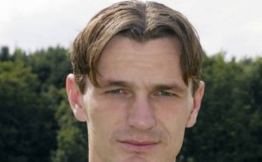 Новакович остава в Кьолн до 2011