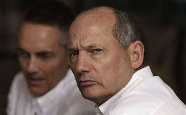 Рон Денис: След Валенсия се срамувам, че съм англичанин