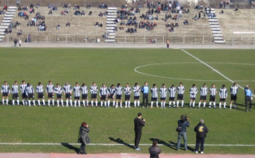 Локо Пд с ценна победа над Черно море