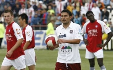 Колев и Желев взеха точка на шампиона Клуж