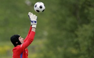 Петър Чех пропуска световната квалификация срещу Словения